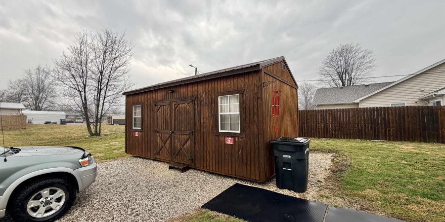 209 NW K Street, Linton, Indiana 47441,MLS,202607059