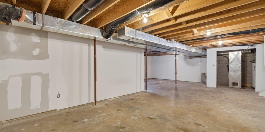 416 W Potowatami Court, Ellettsville, Indiana 47429-1976,MLS,202607069