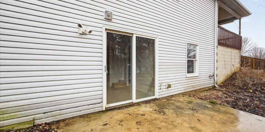 416 W Potowatami Court, Ellettsville, Indiana 47429-1976,MLS,202607069