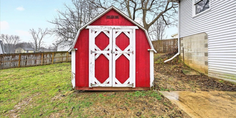 416 W Potowatami Court, Ellettsville, Indiana 47429-1976,MLS,202607069