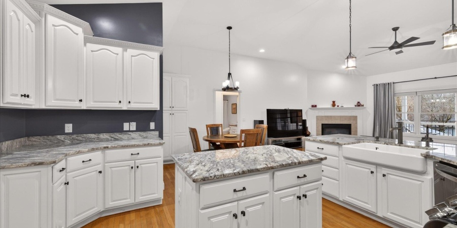 1414 E Commander Court, Bloomington, Indiana 47401-9343,MLS,202607185