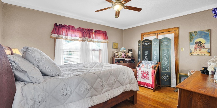 1618 P Street, Bedford, Indiana 47421,MLS,202607235